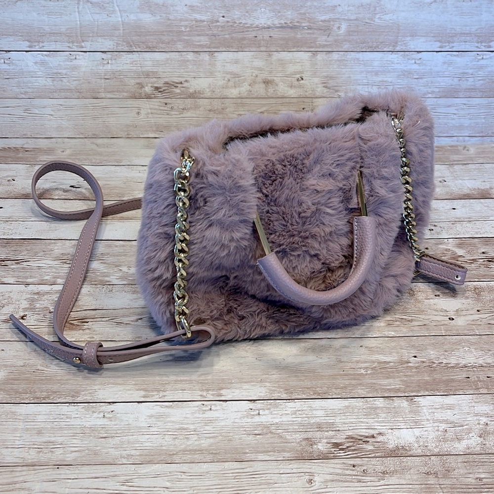 Isaac Mizrahi Faux Lavender Fur Gold Chain Strap Mini Crossbody Mini Handbag - Picture 1 of 12